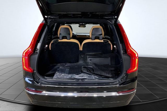 Certified 2024 Volvo XC90 B6 Ultimate w/ Protection Package Premier image 6
