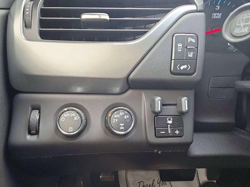 Used 2015 Chevrolet Suburban LT w/ Max Trailering Package AWD/4WD image 9