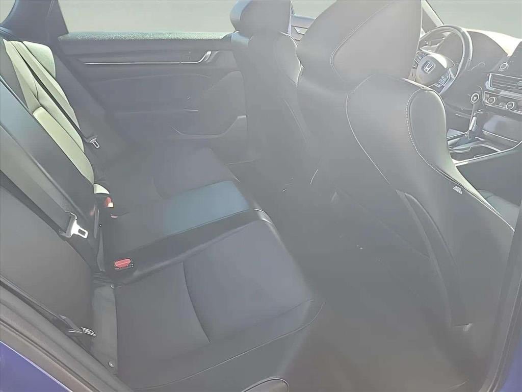 Used 2018 Honda Accord Sport image 20