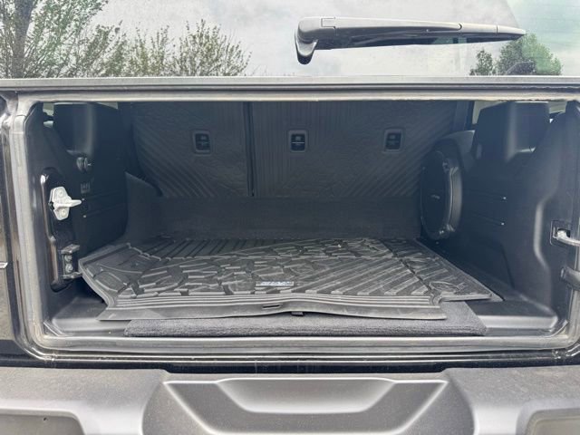 Used 2021 Jeep Wrangler Unlimited Sahara w/ Dual Top Group image 22