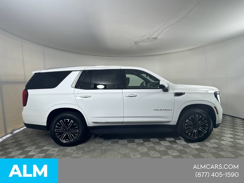 Used 2025 GMC Yukon Elevation w/ Elevation Premium Package AWD/4WD image 5