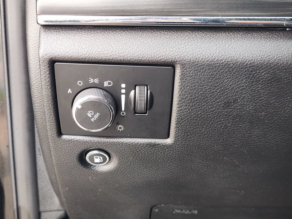 Used 2020 Jeep Grand Cherokee Limited RWD image 21