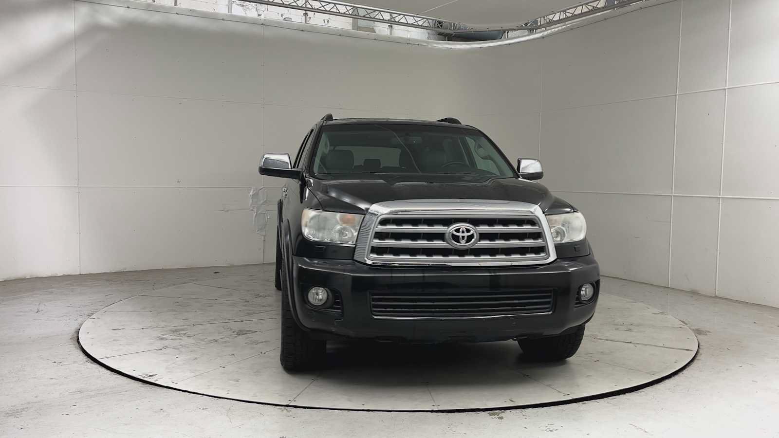 Used 2011 Toyota Sequoia Limited AWD/4WD image 7