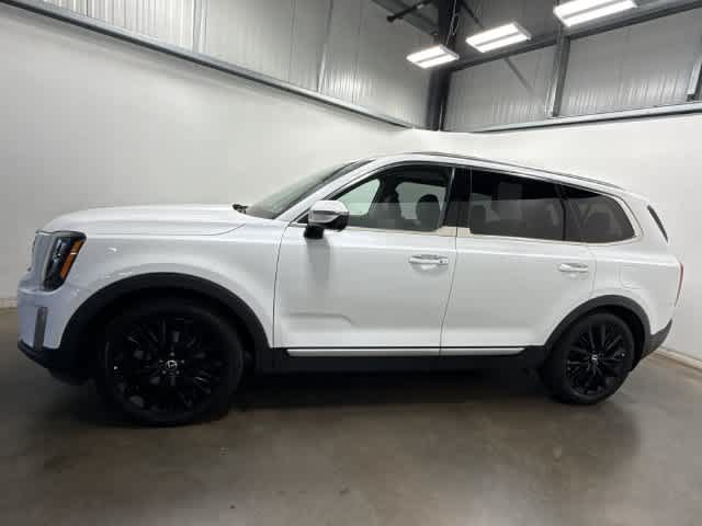 Used 2020 Kia Telluride SX w/ Towing Package AWD/4WD image 2