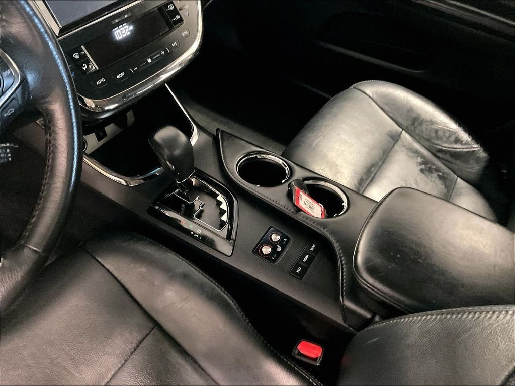 Used 2018 Toyota Avalon XLE FWD image 20