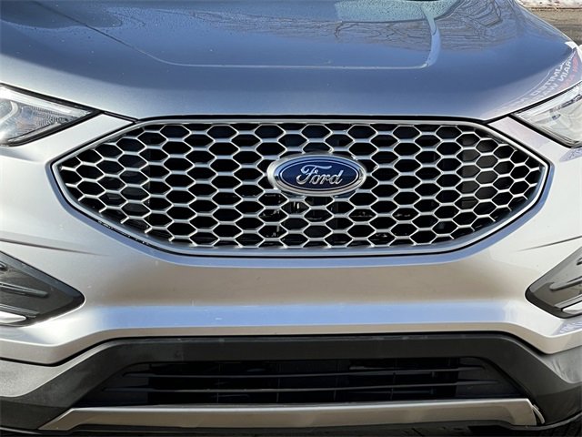 Used 2024 Ford Edge SEL image 37