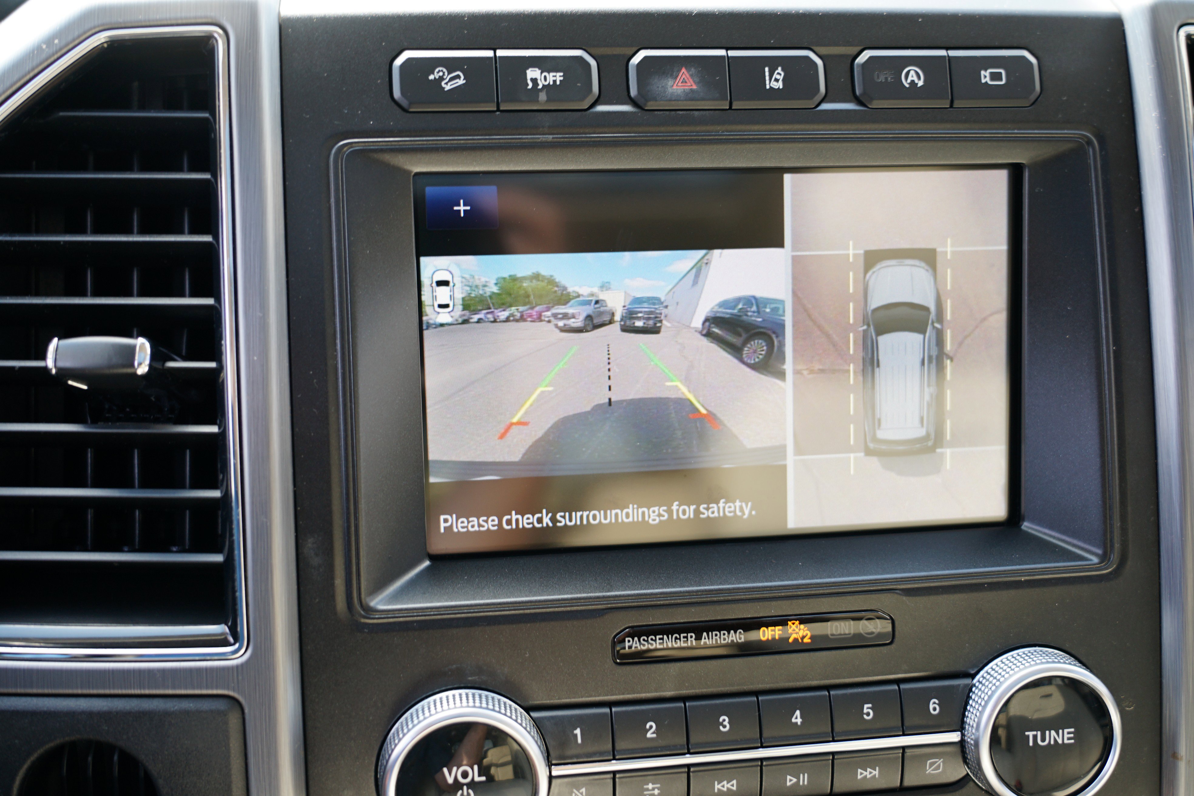 Used 2021 Ford Expedition Platinum image 32