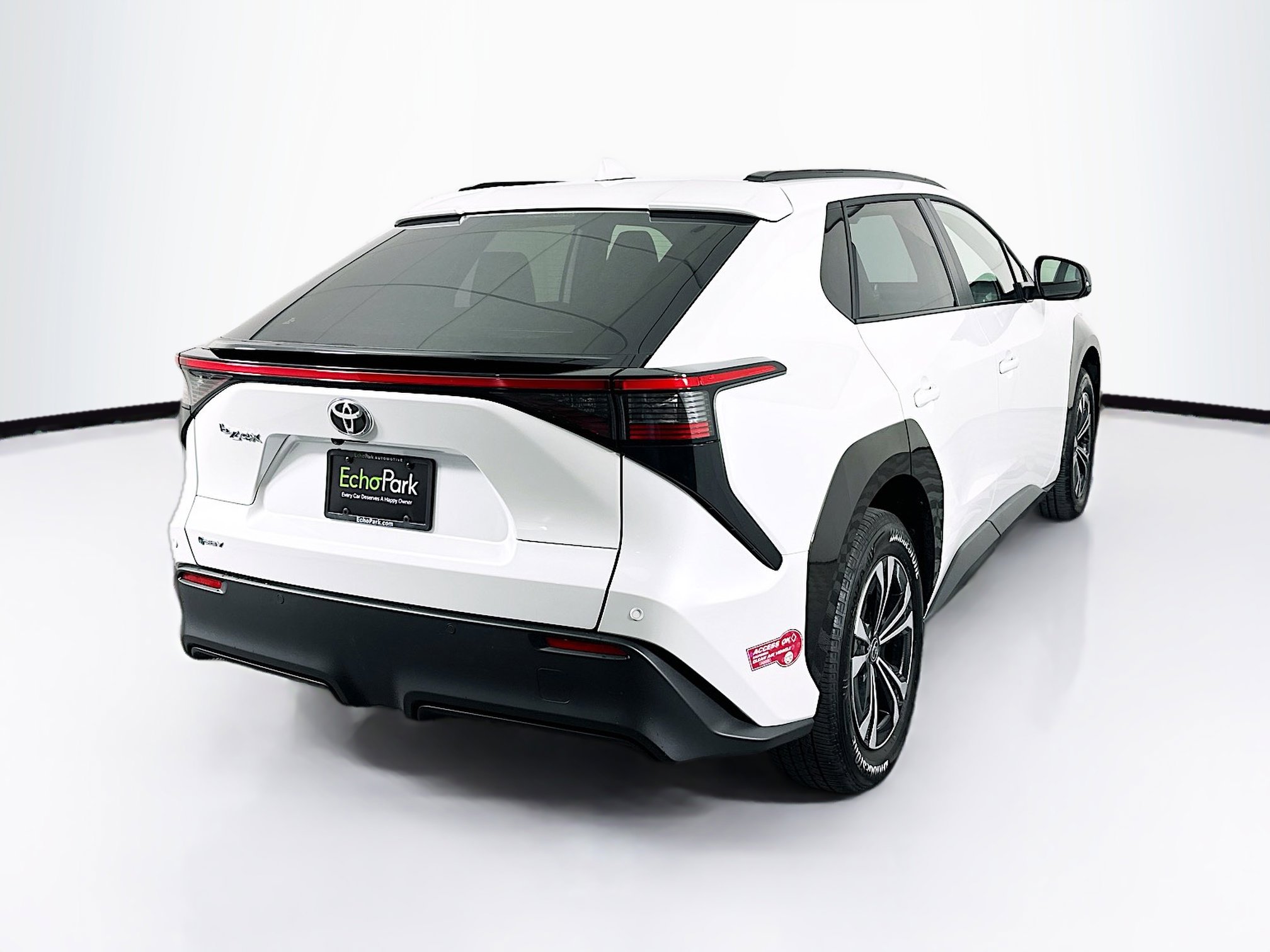 Used 2024 Toyota bZ4X XLE image 9