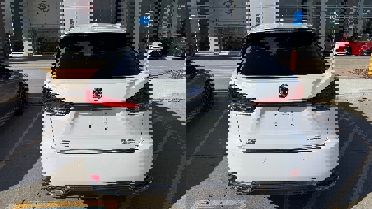 Used 2021 Lexus RX 450h F Sport w/ Special Edition image 5