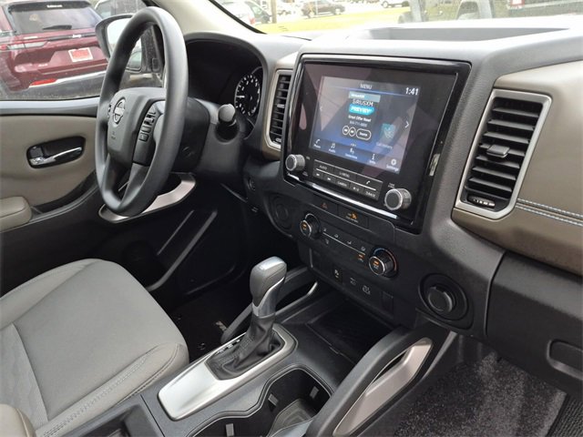 Used 2023 Nissan Frontier SV w/ Technology Package image 12