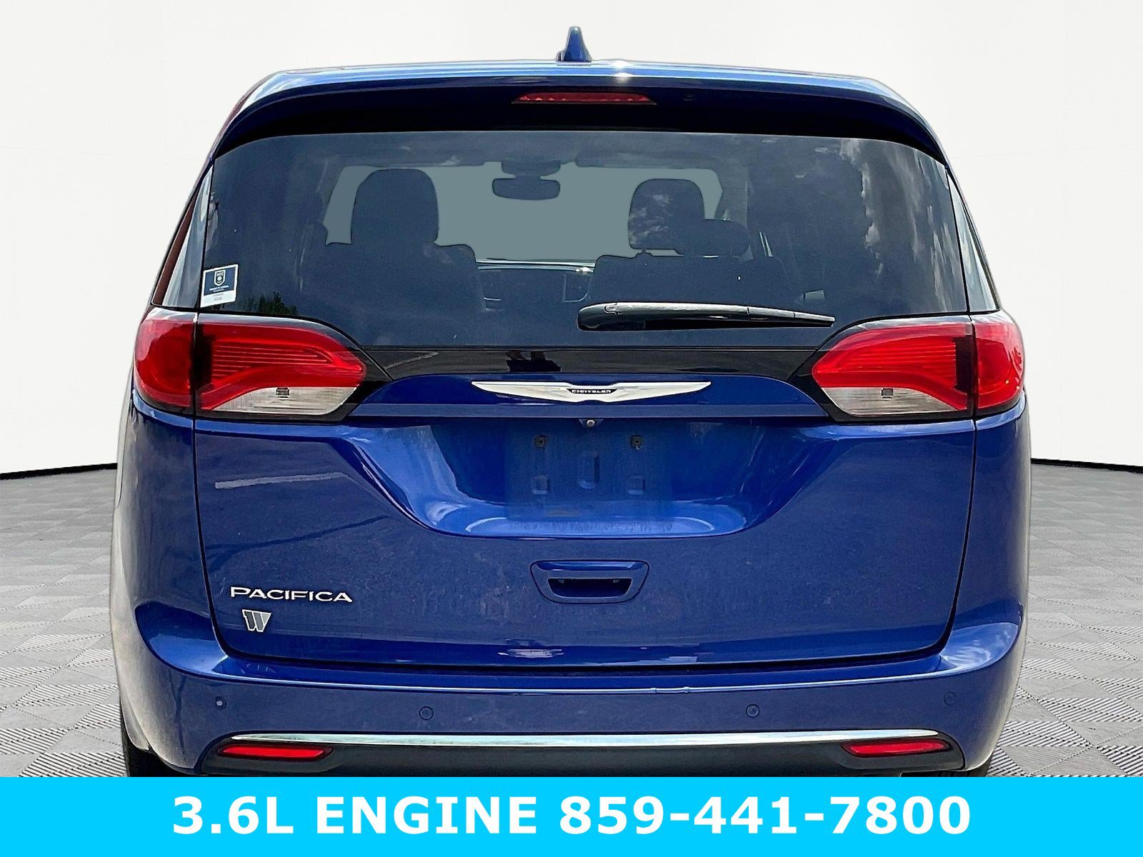 Used 2019 Chrysler Pacifica Touring Plus FWD image 5