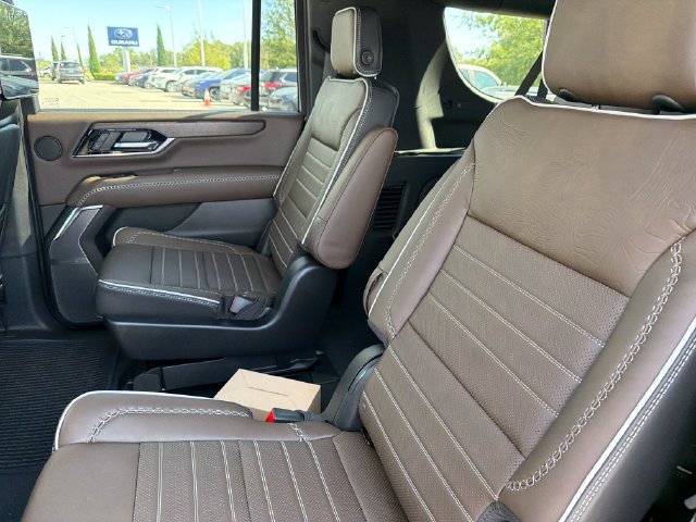 New 2026 GMC Yukon XL Denali Ultimate AWD/4WD image 19