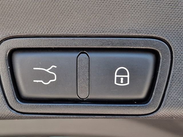 Used 2019 Alfa Romeo Stelvio AWD image 28