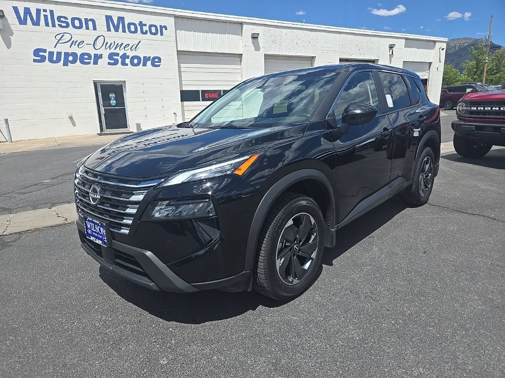 Used 2025 Nissan Rogue SV