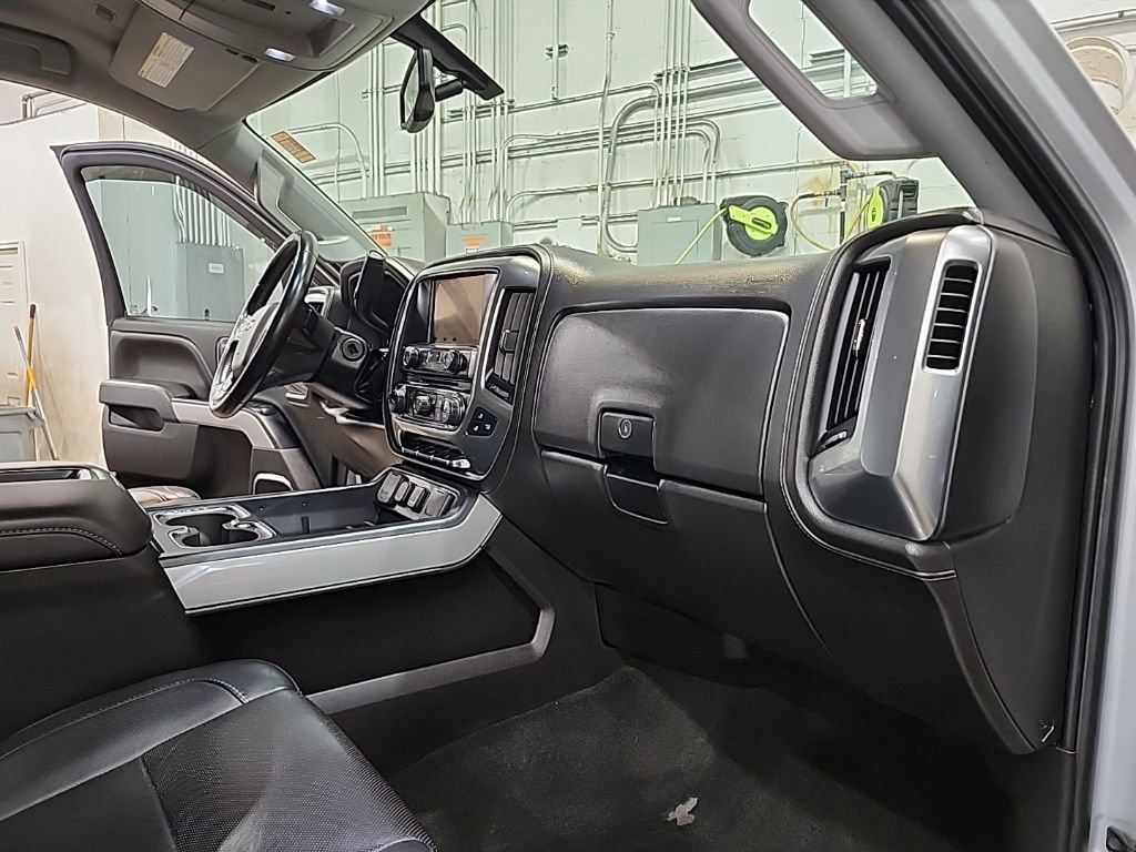 Used 2015 Chevrolet Silverado 2500 LTZ w/ Z71 Package, Off-Road AWD/4WD image 19