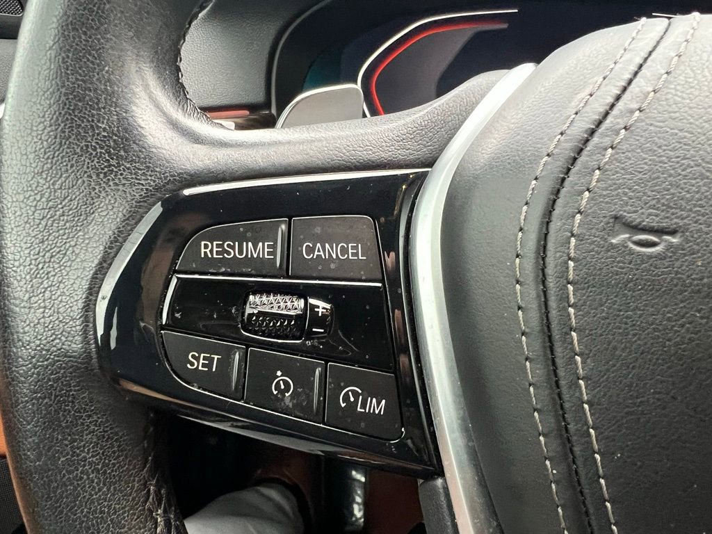 Used 2023 BMW 540i xDrive w/ Convenience Package image 38