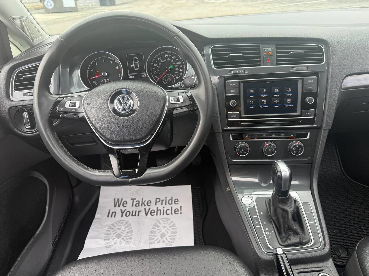 Used 2020 Volkswagen Golf 4-Door image 16