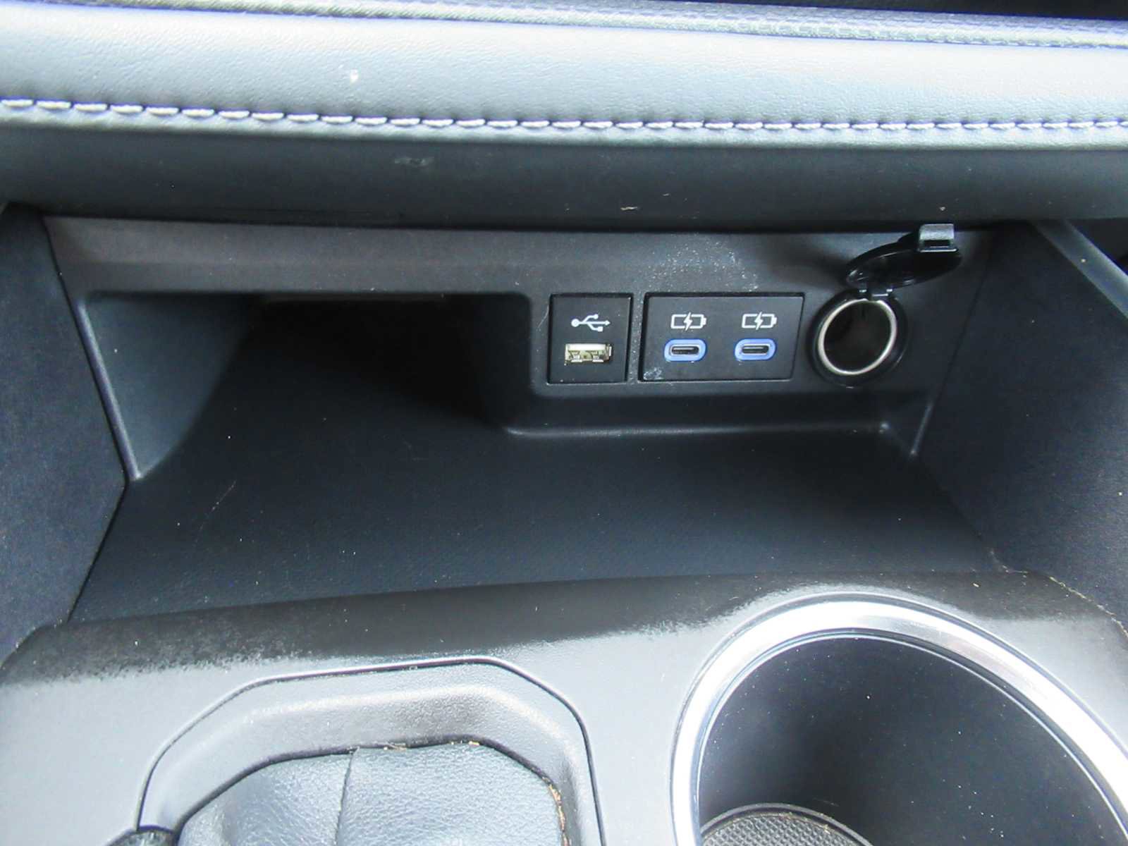 Used 2022 Toyota Highlander XLE image 33