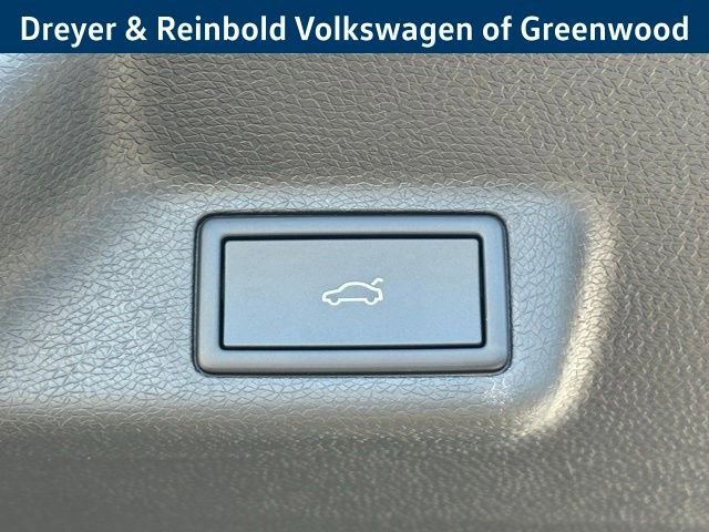 New 2025 Volkswagen ID. Buzz Pro S Plus image 38