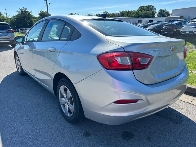 Used 2018 Chevrolet Cruze LS FWD image 4