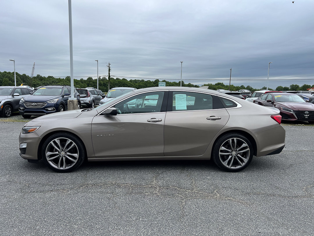 Used 2023 Chevrolet Malibu LT w/ Driver Confidence Package FWD image 2