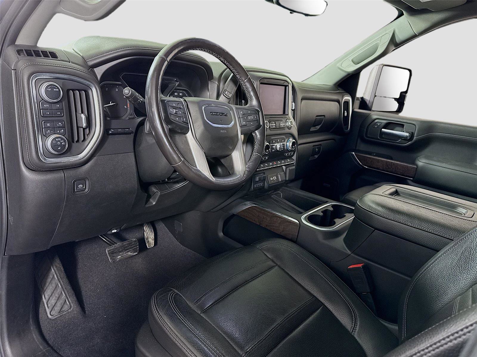 Used 2020 GMC Sierra 2500 Denali w/ Denali Ultimate Package image 3