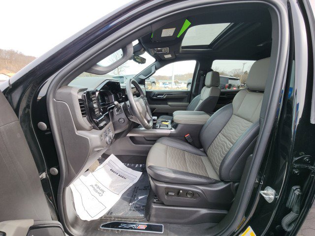 Used 2024 Chevrolet Silverado 1500 ZR2 w/ Technology Package image 35