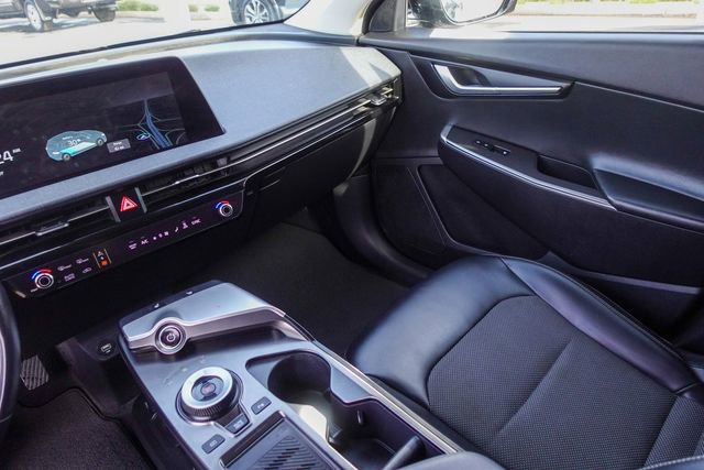 Used 2022 Kia EV6 Light image 22