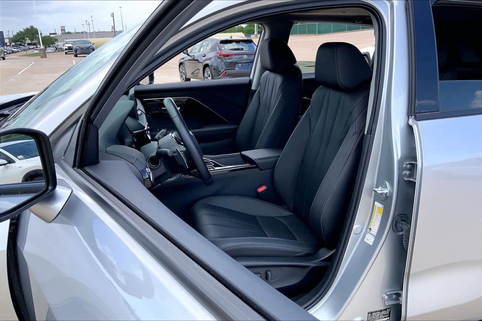 Used 2025 Acura ADX AWD image 8