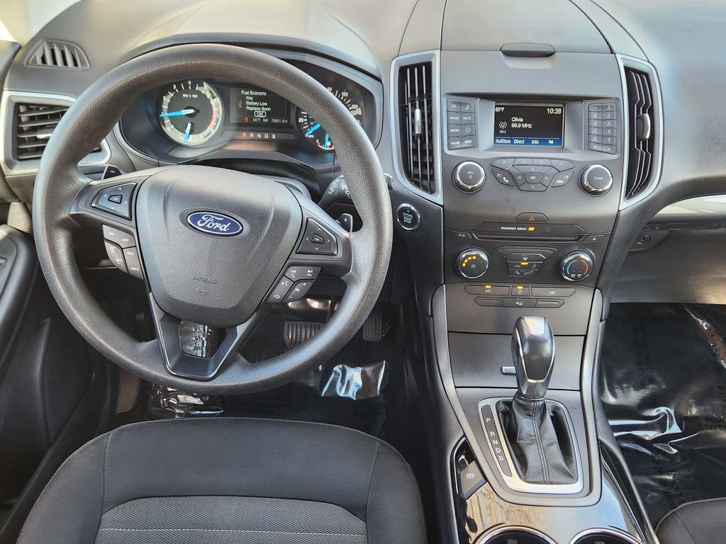 Used 2018 Ford Edge SE image 2