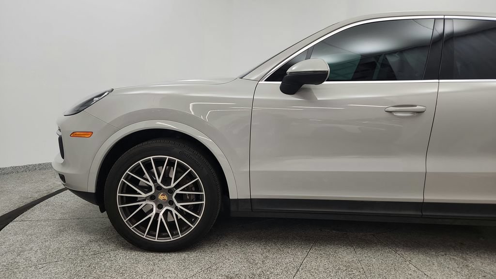 Used 2022 Porsche Cayenne Platinum Edition AWD/4WD image 12