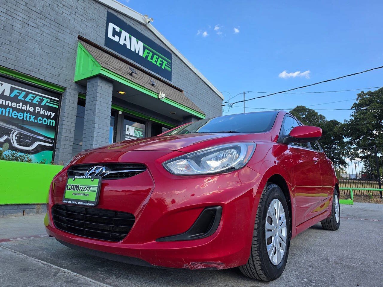 Used 2014 Hyundai Accent GLS FWD image 2