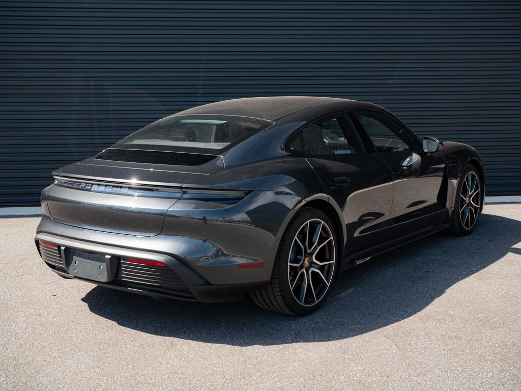 Certified 2025 Porsche Taycan AWD/4WD image 29