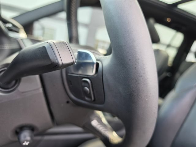 Used 2023 Jeep Grand Cherokee Overland AWD/4WD image 27