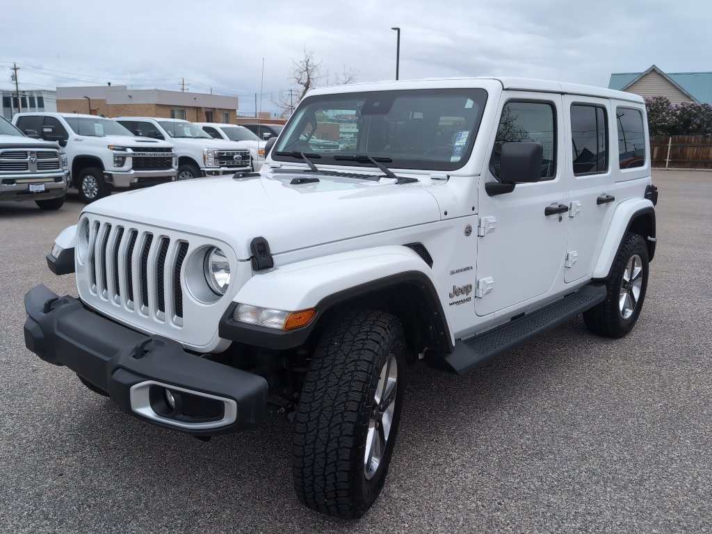 Used 2022 Jeep Wrangler Unlimited Sahara w/ Cold Weather Group AWD/4WD image 2