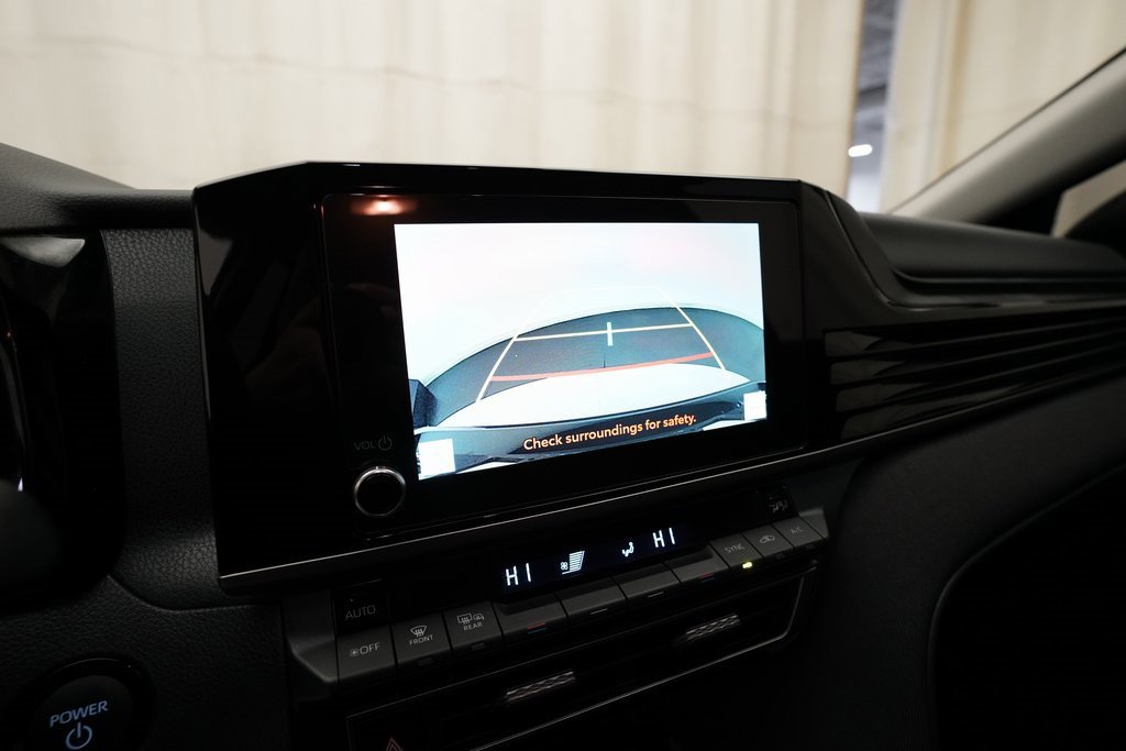 Used 2025 Toyota Camry LE image 19