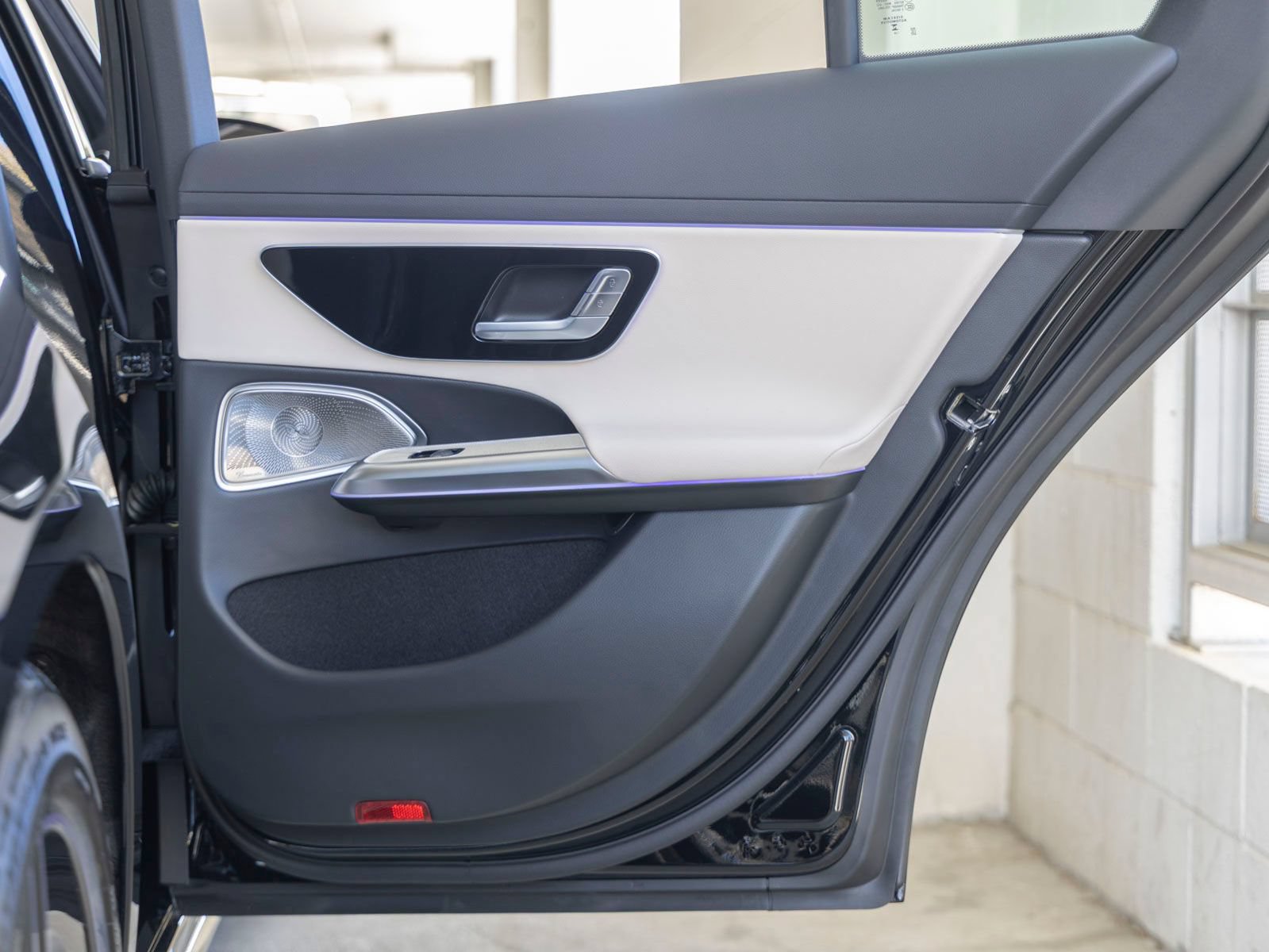 New 2027 Mercedes-Benz E 450 4MATIC Sedan image 21