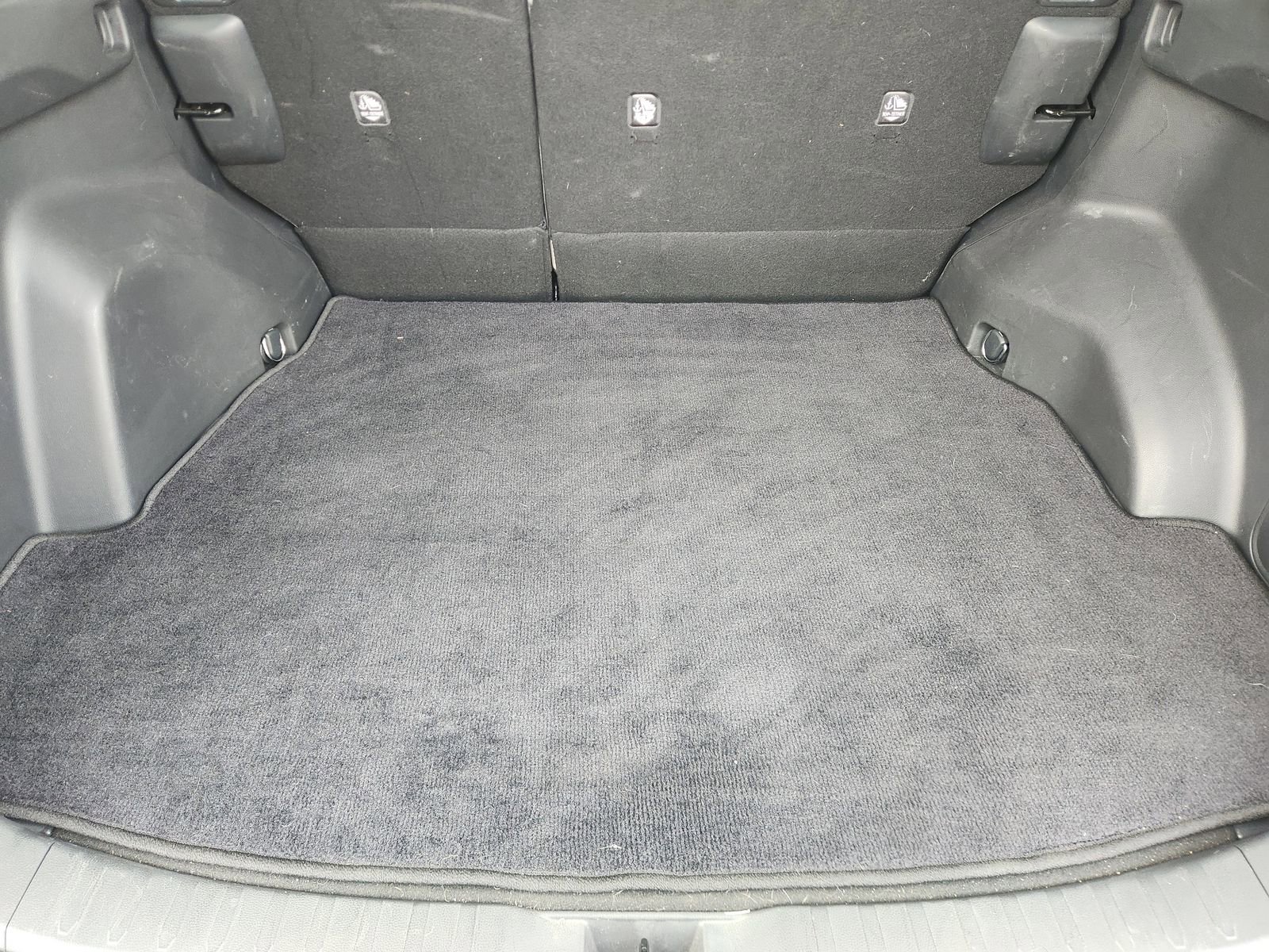 Used 2023 Toyota RAV4 XLE Premium image 37