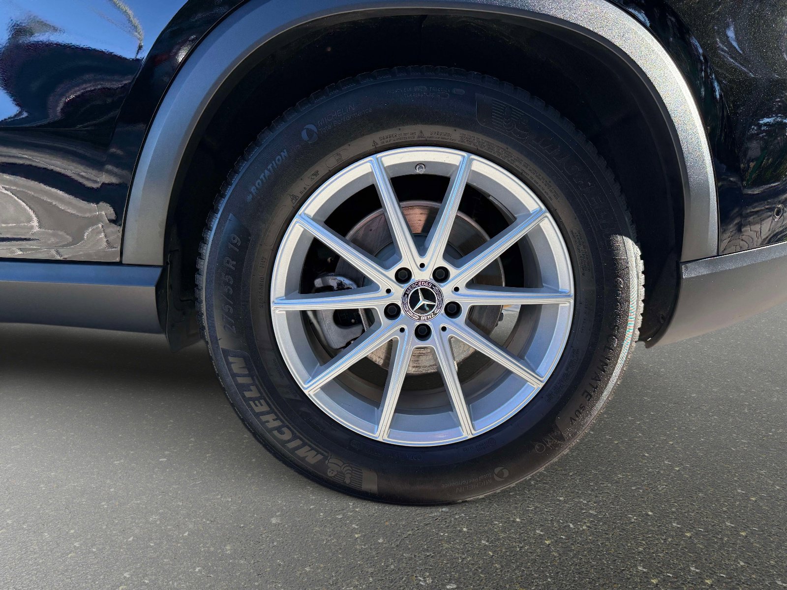 Used 2024 Mercedes-Benz GLE 350 4MATIC image 16