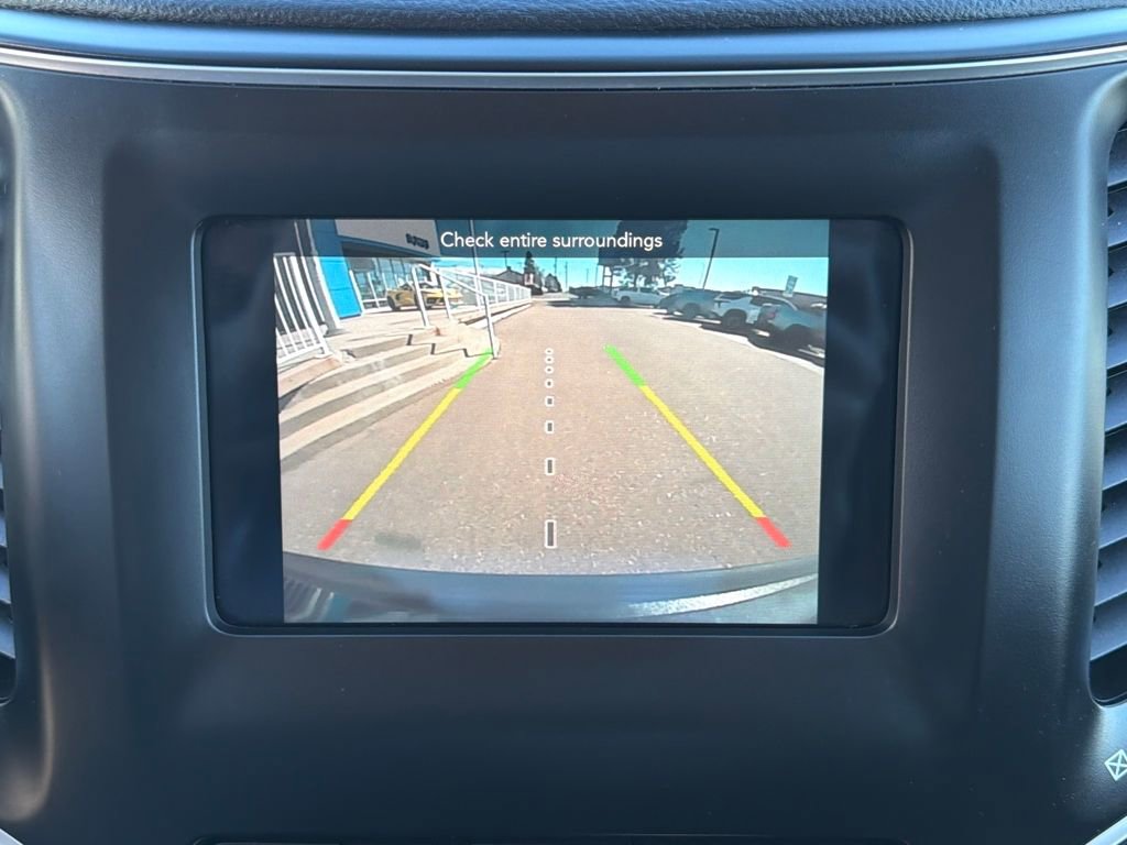 Used 2019 Jeep Cherokee Altitude image 19