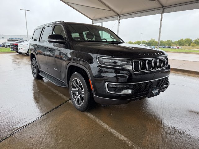 Used 2022 Jeep Wagoneer Series III AWD/4WD image 1
