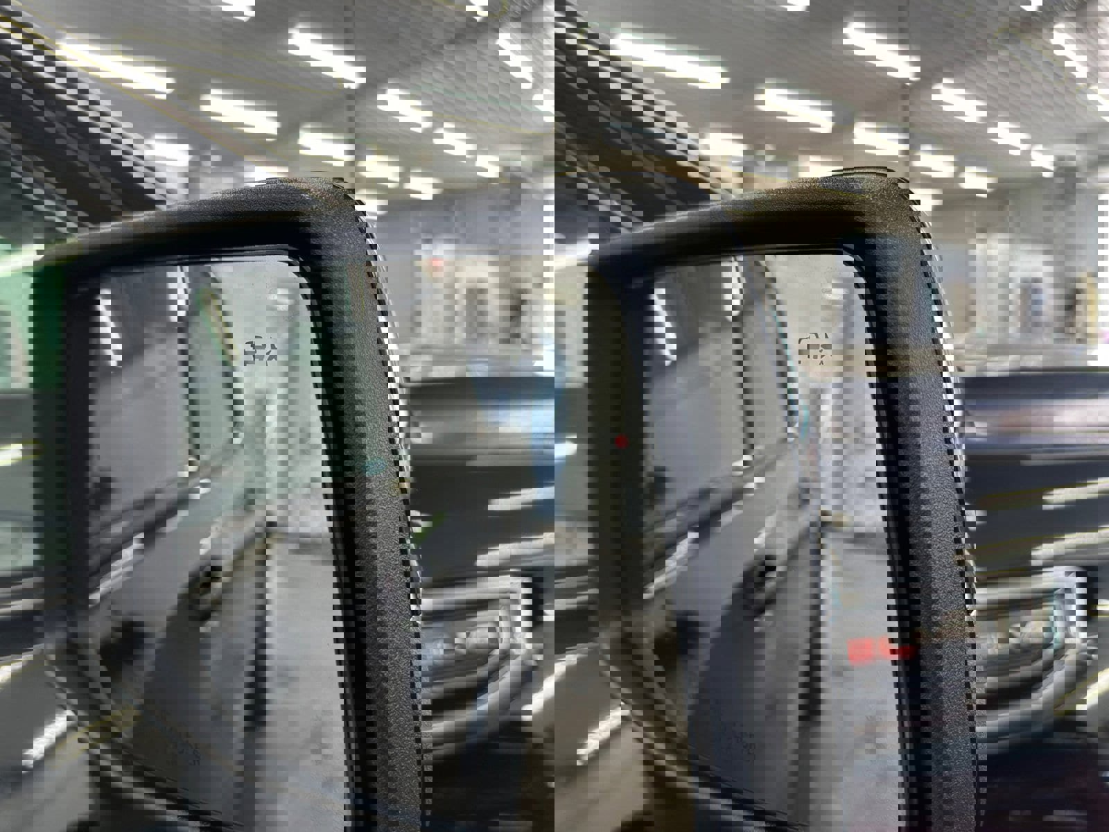 Used 2023 GMC Sierra 1500 AT4 w/ AT4 Preferred Package image 33