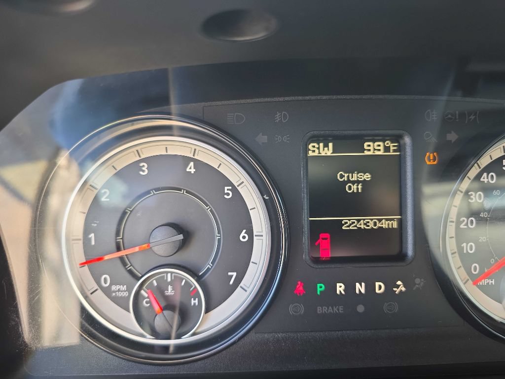 Used 2018 RAM 1500 Express w/ Express Value Package AWD/4WD image 13