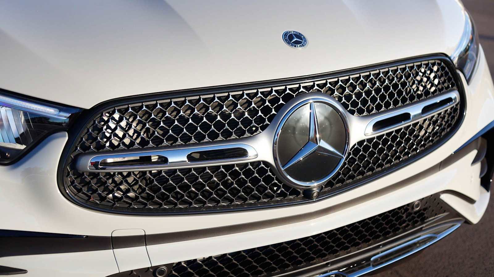 New 2026 Mercedes-Benz GLC 300 4MATIC image 11