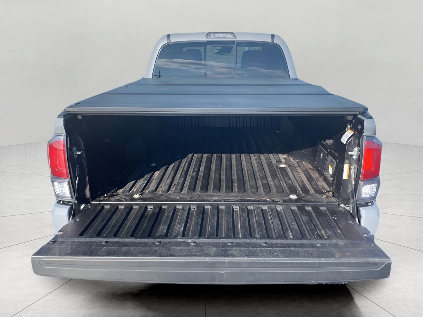 Used 2021 Toyota Tacoma TRD Sport AWD/4WD image 29