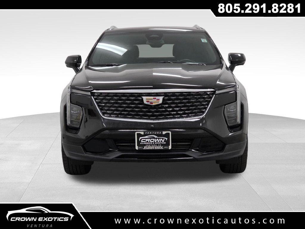 Used 2025 Cadillac XT4 Premium Luxury w/ Cold Weather Package FWD image 2