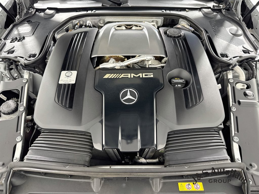 Used 2022 Mercedes-Benz SL 55 AMG 4MATIC w/ Driver Assistance Package image 39
