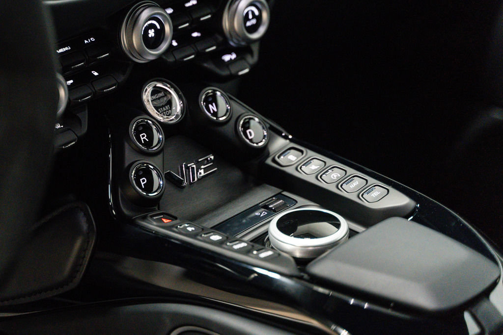 Used 2023 Aston Martin V12 Vantage RWD image 94