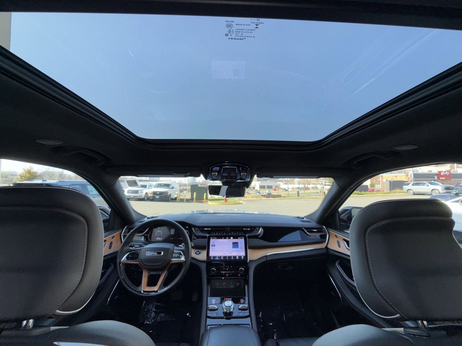 Used 2023 Jeep Grand Cherokee Summit image 24