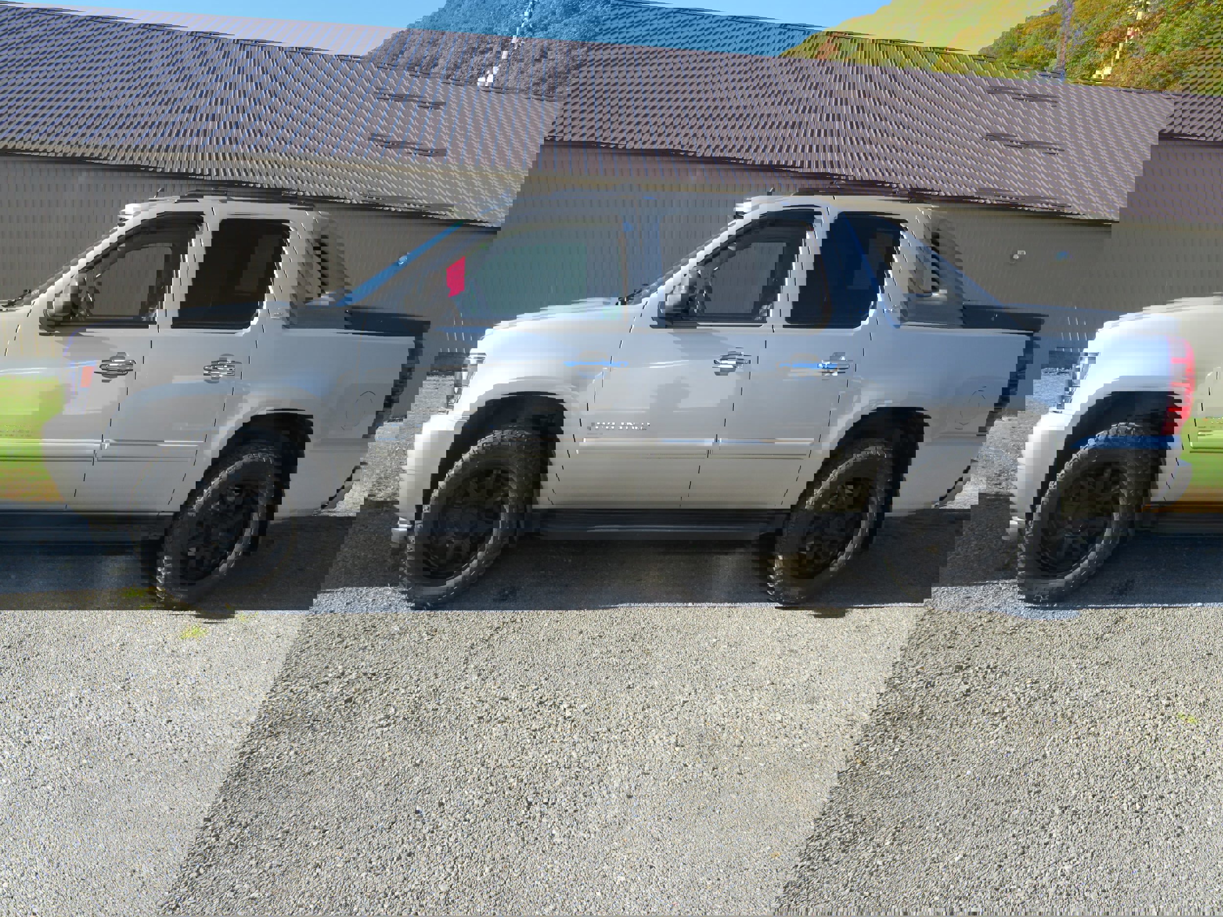 Used 2008 Chevrolet Avalanche LTZ w/ LTZ Preferred Equipment Group image 4